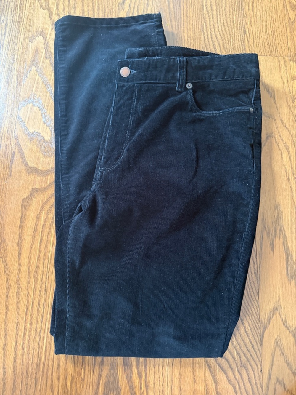 L.L. Bean Favorite Fit black corduroy 5-pocket pants - size 14